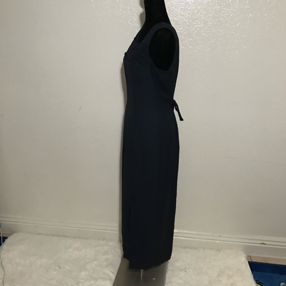 Dress - Picture 7 of 7